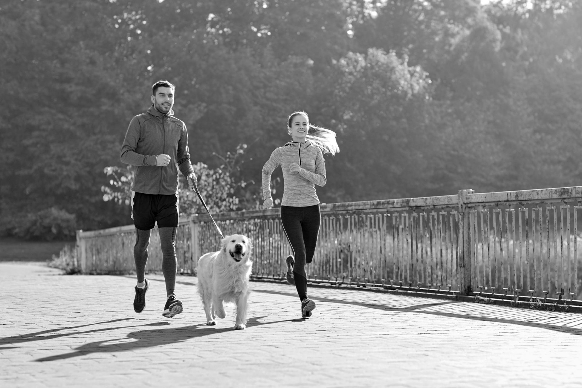 joggetur mann og dame på joggetur